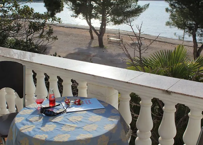 Diklo Robert & Renata 3*