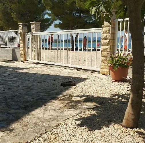 Diklo Robert & Renata 3*