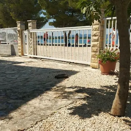 Diklo Robert & Renata 3*